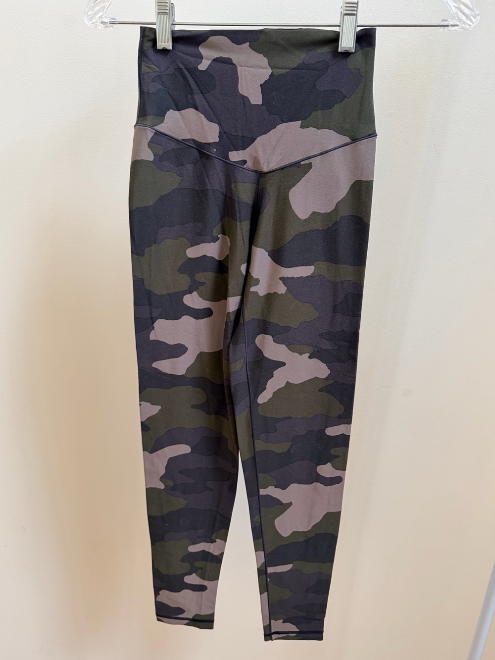 Aerie camo high-rise leggings Sz S
